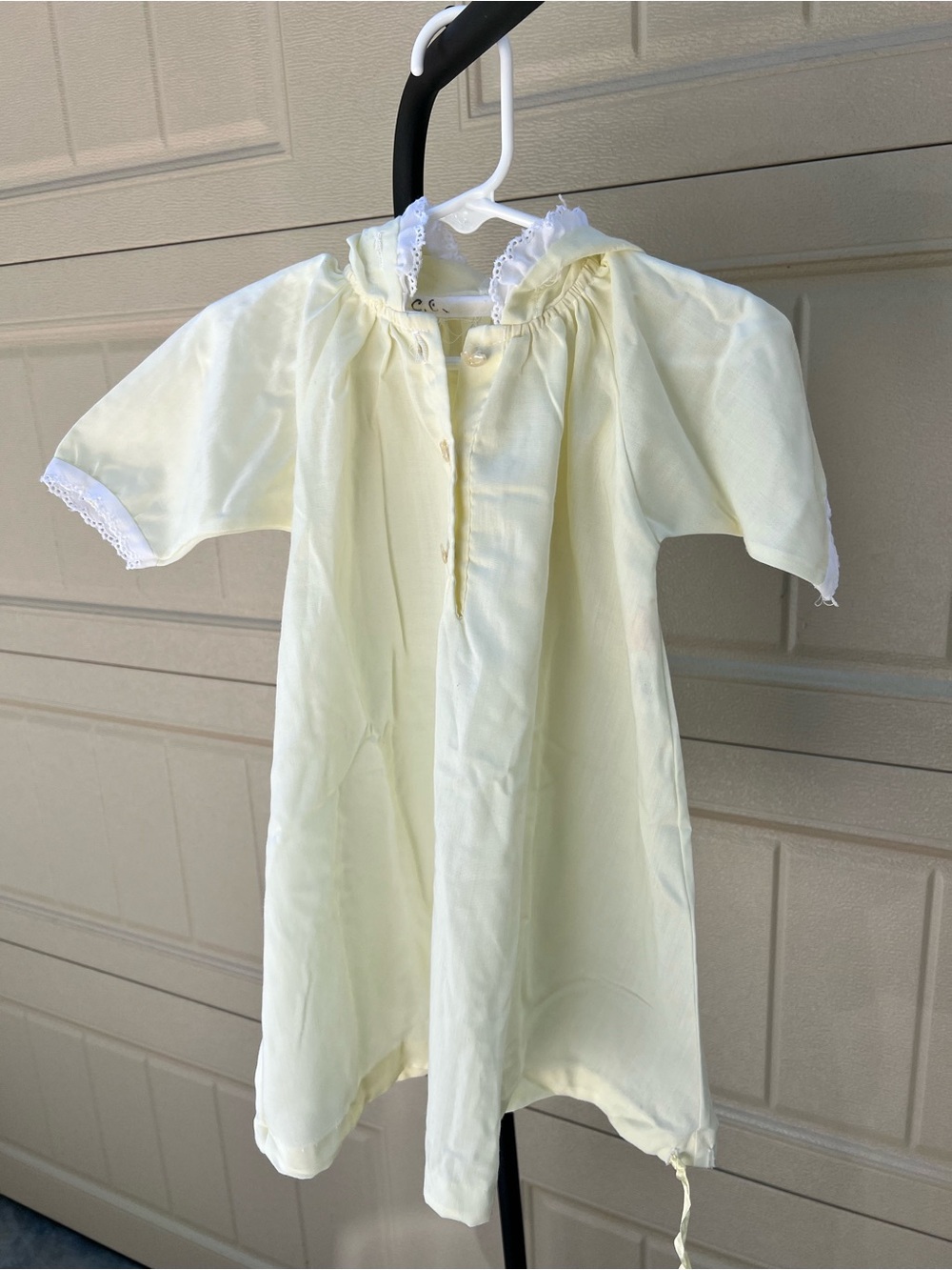 Kids Pale Yellow Cotton Nightgown with Lace Trim & Duck Buttons VINTAGE